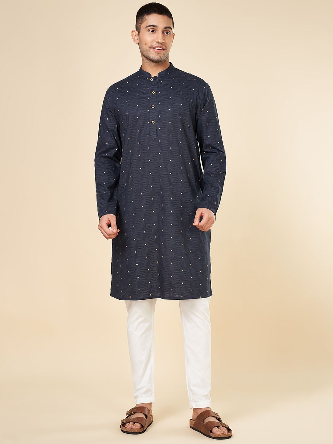 

indus route by Pantaloons Geometric Printed Mandarin Collar Pure Cotton Straight Kurta, Navy blue