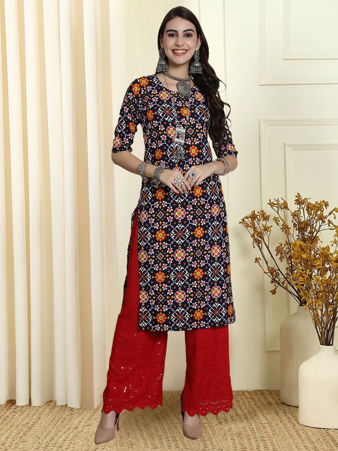 

7Threads Ethnic Motifs Printed Round Neck Straight Kurta, Black