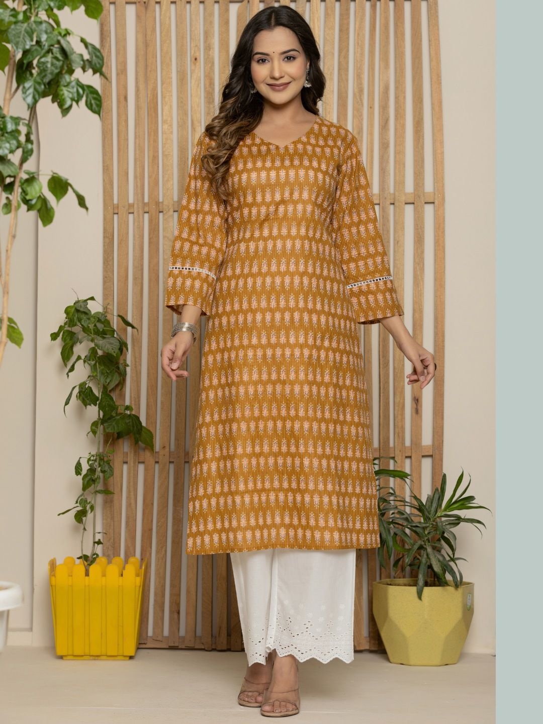 

VEDANA Floral Printed V-Neck Straight Kurta, Mustard