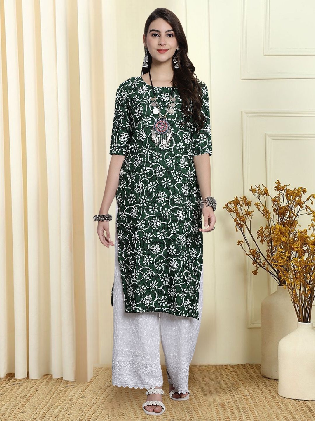 

7Threads Floral Printed Round Neck Straight Kurta, Green