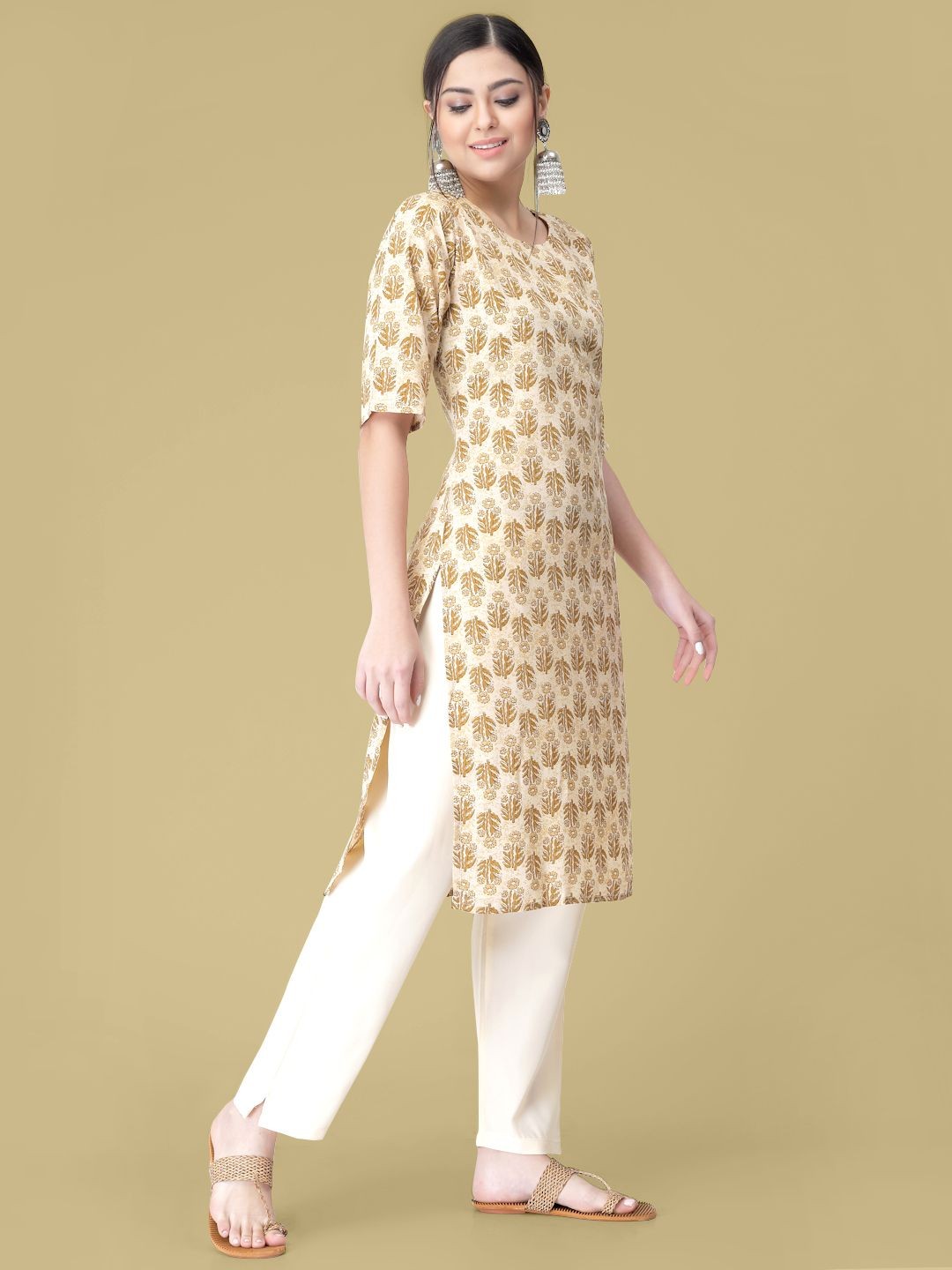 

7Threads Women Ethnic Motifs Printed Regular Kurta with Trousers, Beige