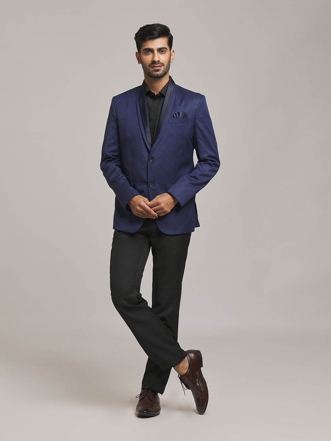 

Aryavir Malhotra Single-Breasted Shawl Collar Regular Fit Formal Blazer, Blue
