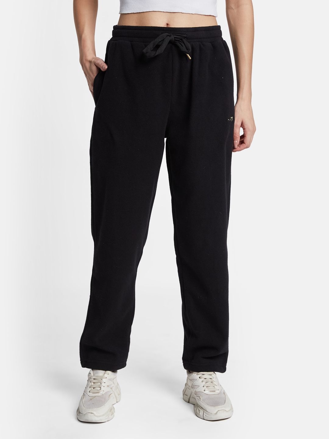 

METTLE Women Regular Fit Mid Rise Fleece Track Pants, Black