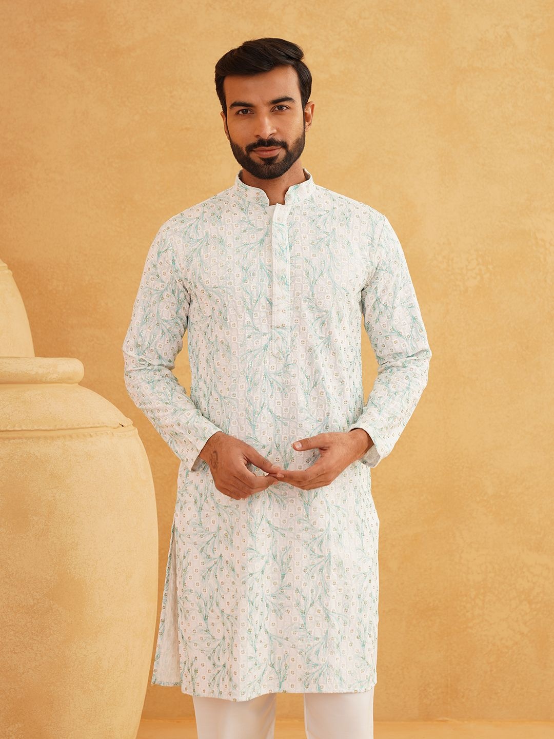 

SOJANYA Geometric Embroidered Sequinned Mandarin Collar Pure Cotton Straight Long Kurta, Green