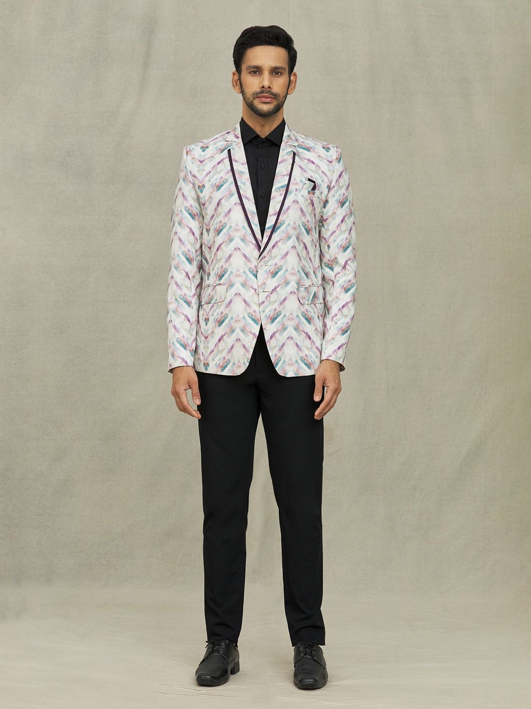 

Aryavir Malhotra Printed Lapel Collar Cotton Single-Breasted Casual Blazer, Cream