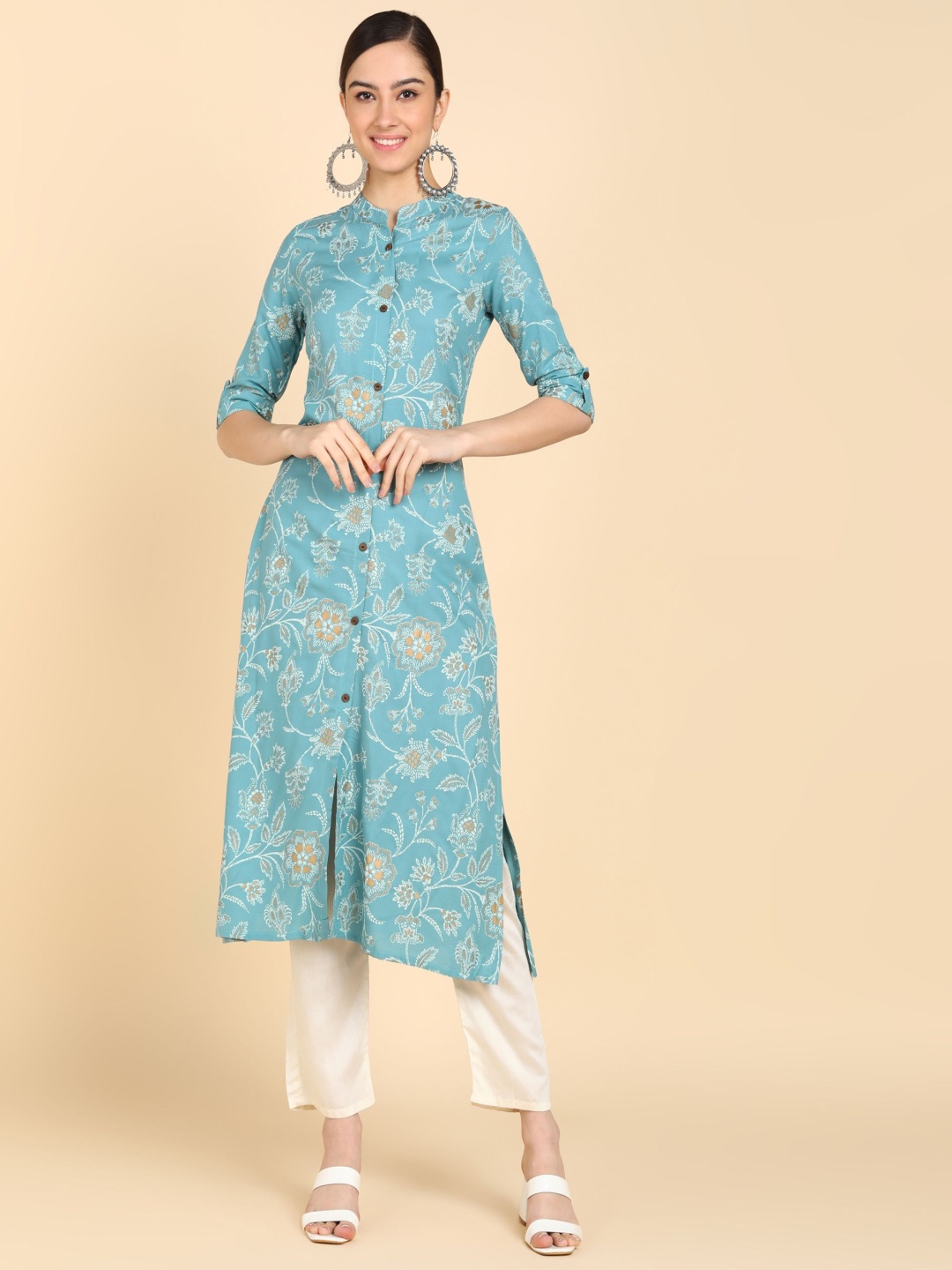 

JAI KURTIES Floral Printed Mandarin Collar A-Line Kurta With Trousers, Blue