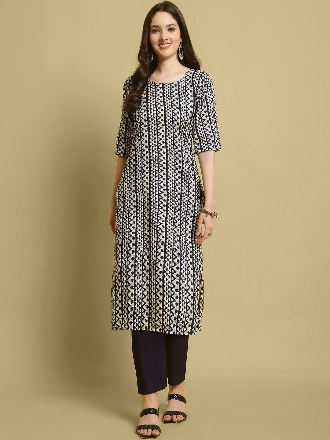 

7Threads Geometric Printed Straight Kurta With Trousers, White