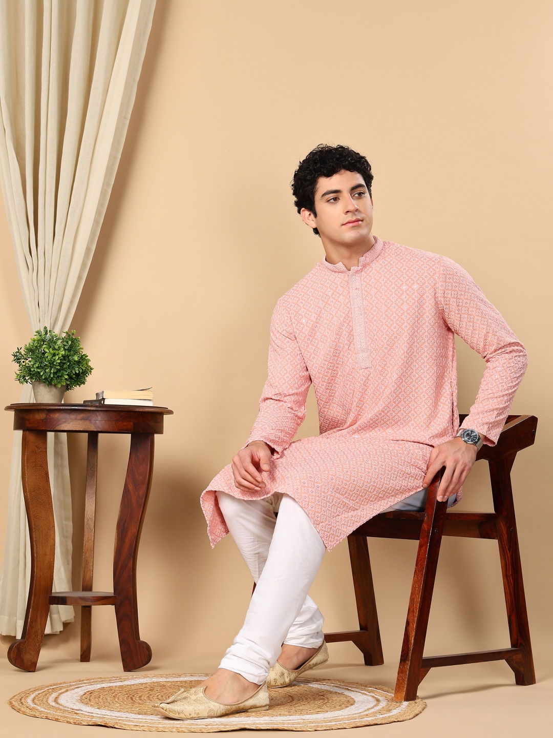

TATTVA Floral Embroidered Sequinned Mandarin Collar Straight Kurta, Pink