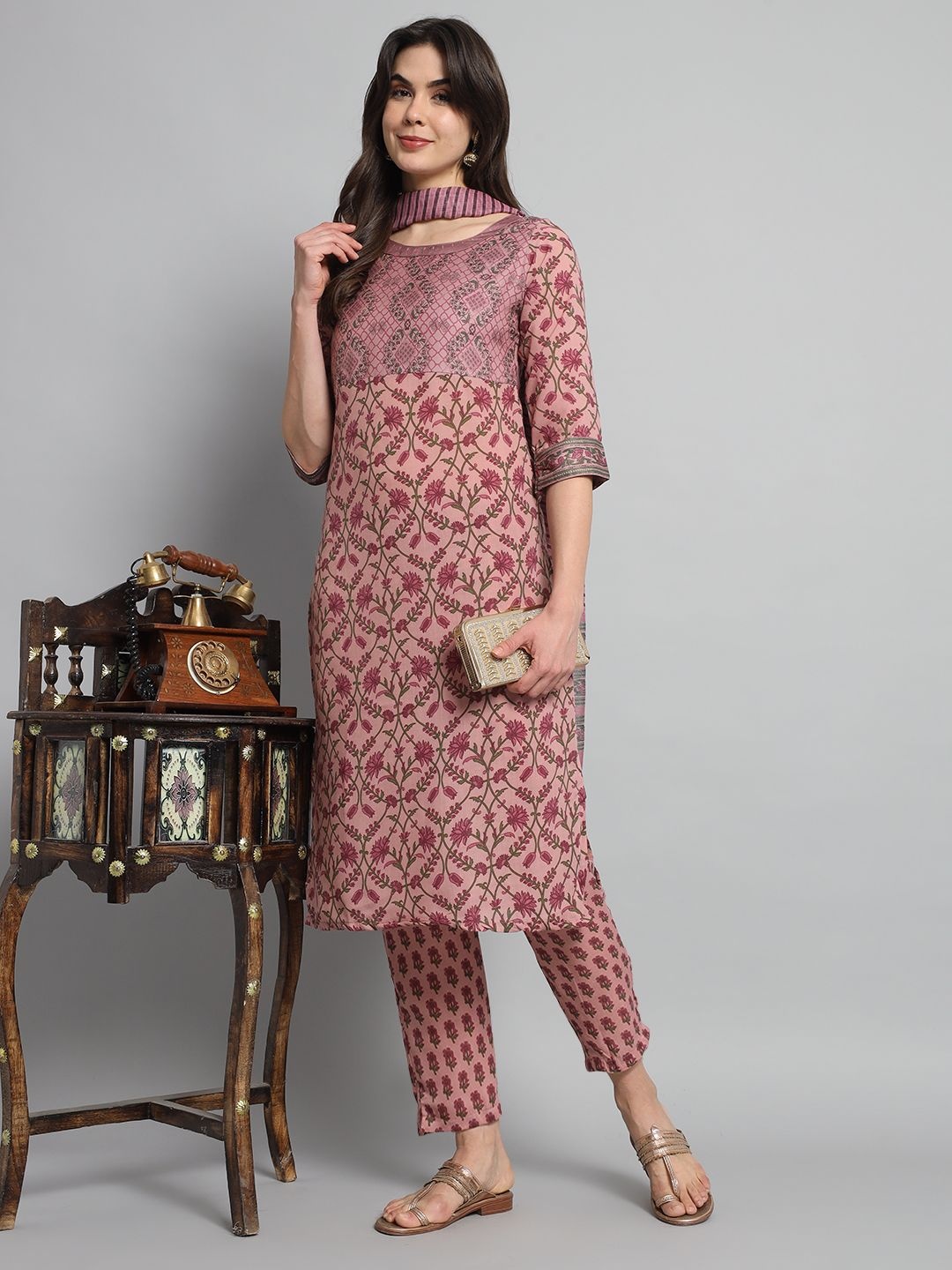 

Fabdeal Floral Printed Straight Kurta With Trouser And Dupatta, Peach