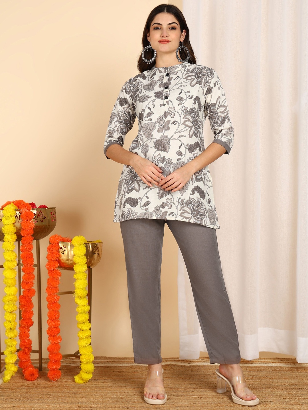 

HIVA TRENDZ Printed Mandarin Collar Three-Quarter Sleeves Top With Trouser, Grey