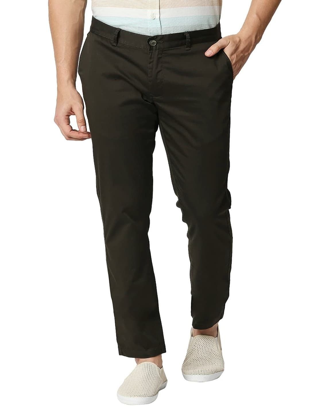 

Basics Men Cotton Tapered Fit High-Rise Chinos Trousers, Green
