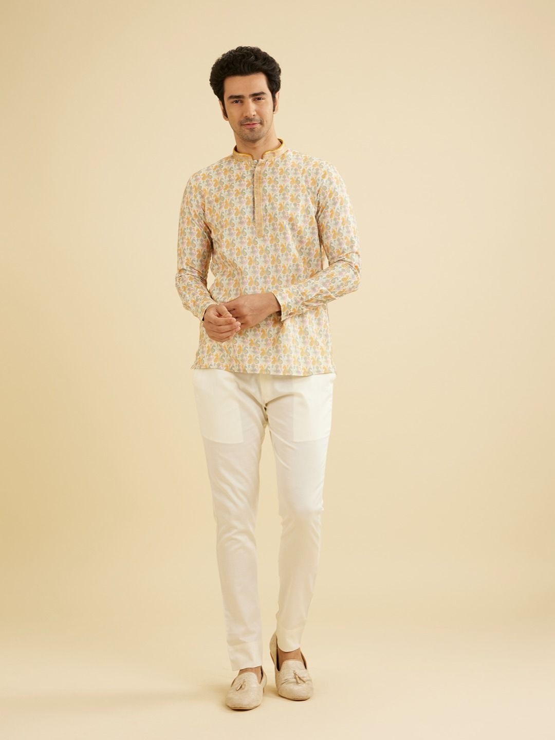 

Manyavar Men Printed Short Kurta, Beige