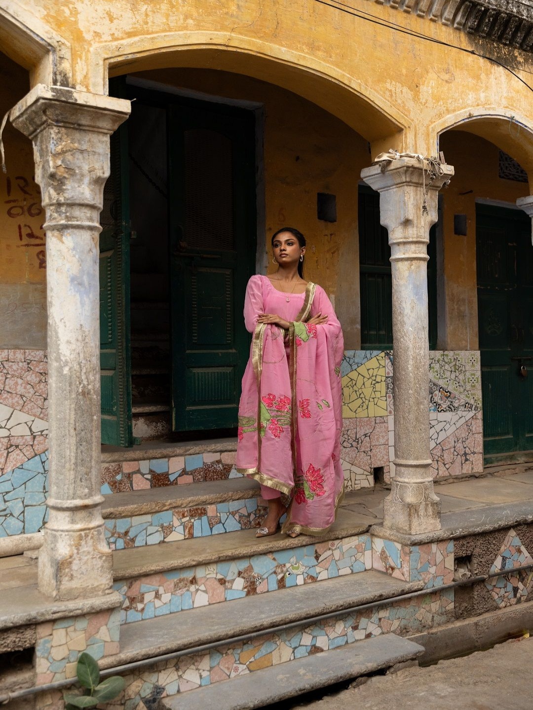 

IMROZ HOUSE Embroidered Straight Kurta With Trousers And Dupatta, Pink