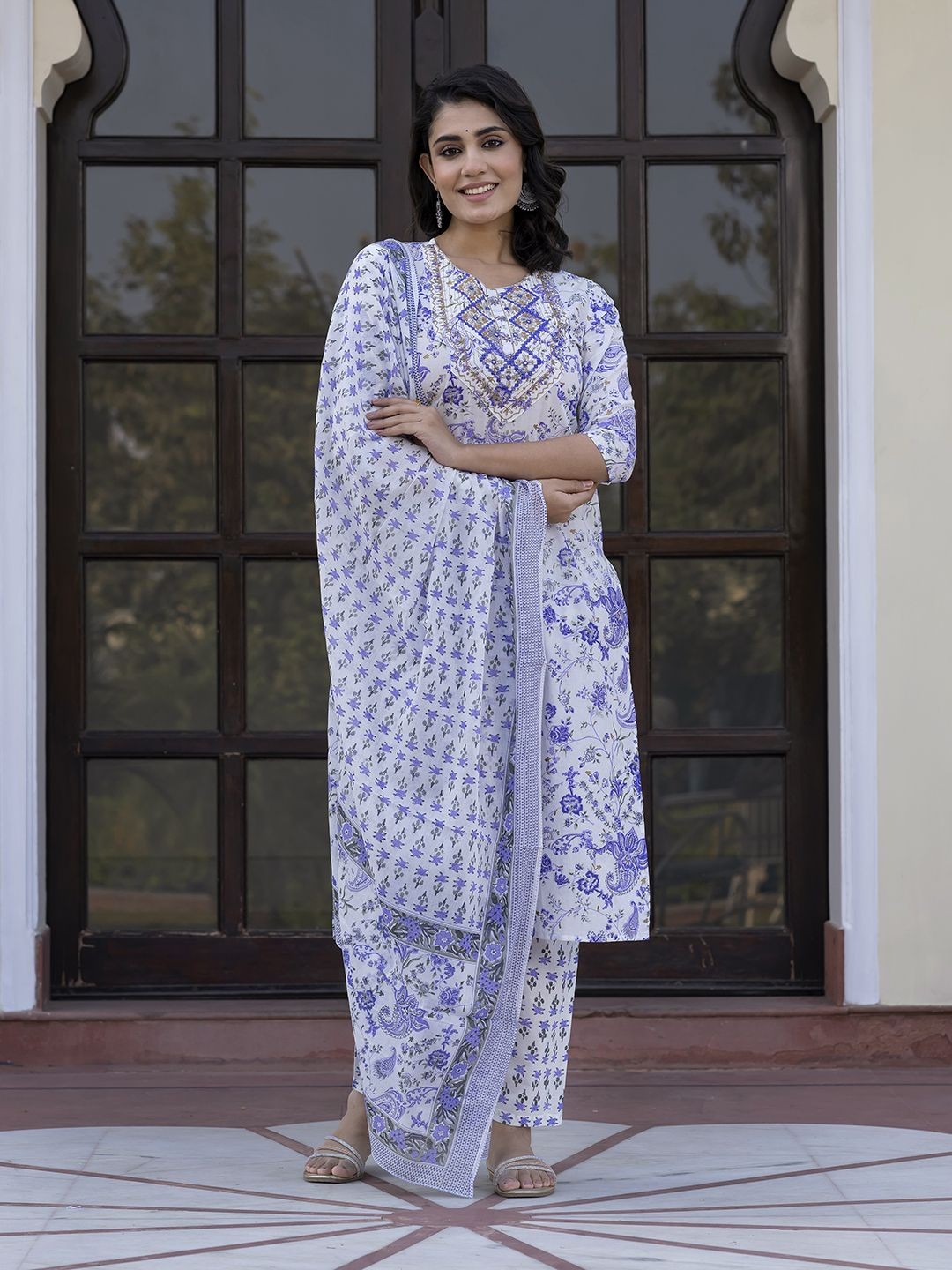

Jaitpuriya Floral Printed Pure Cotton Straight Kurta With Trousers & Dupatta, White