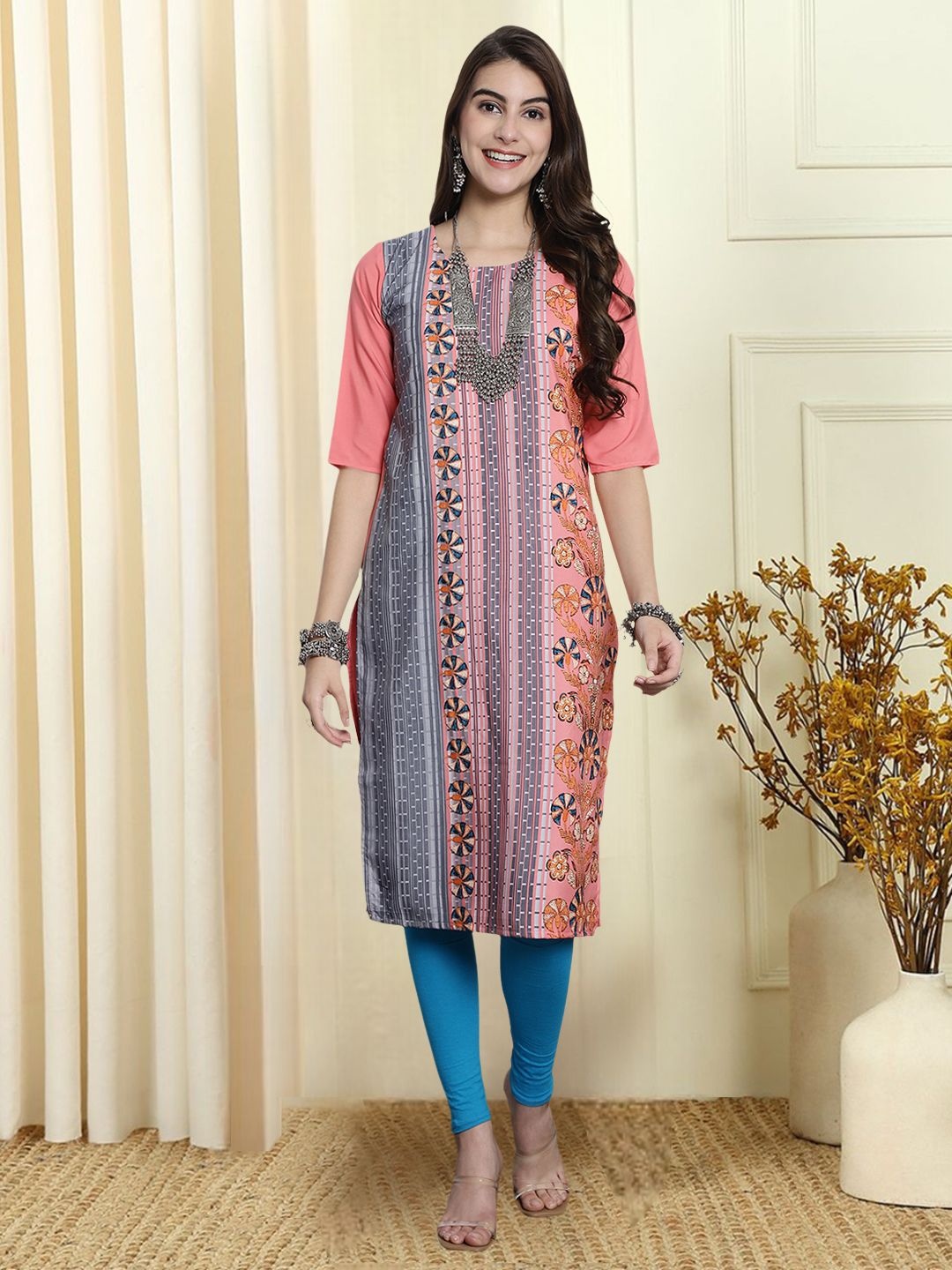 

7Threads Floral Printed Round Neck Kurta, Pink