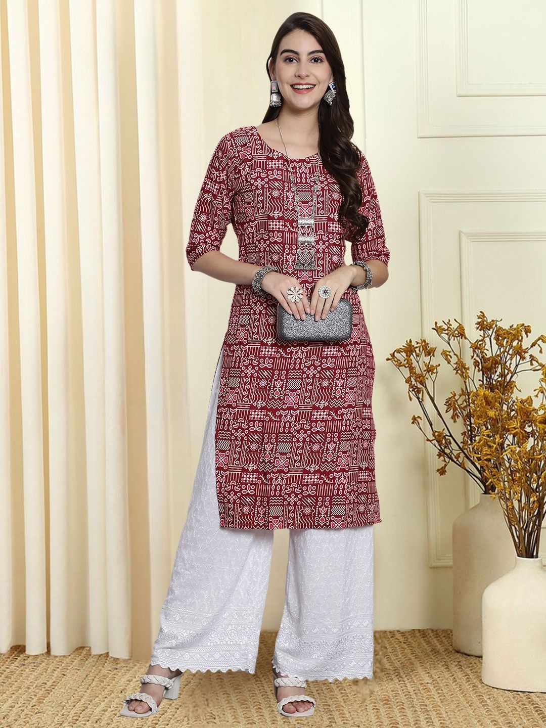 

7Threads Geometric Printed Round Neck Kurta, Pink
