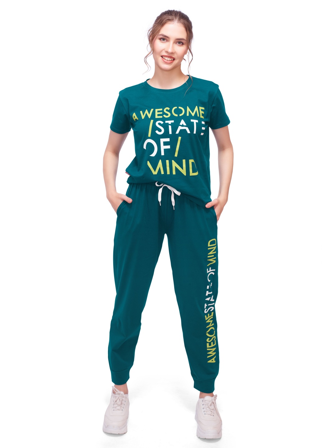 

LOTIK Printed T-shirt and Joggers Co-Ords, Green