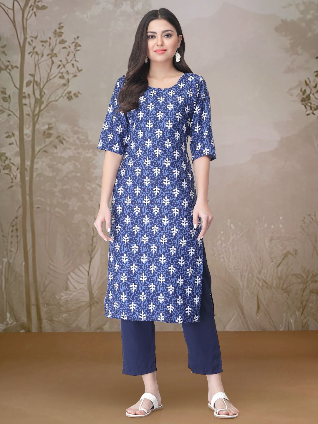 

7Threads Ethnic Motifs Printed Round Neck Straight Kurta With Trousers, Blue