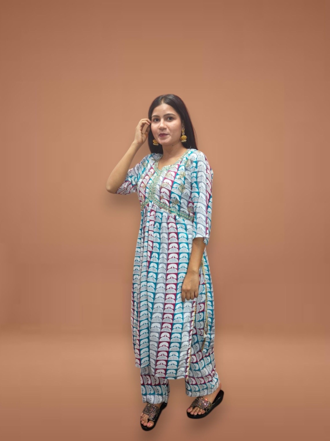 

Ayukti Floral Printed V-Neck Straight Kurta With Palazzo And Dupatta, Green