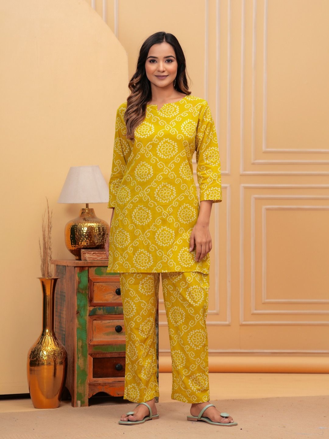 

Fabcurio Women Printed Co-Ords, Yellow