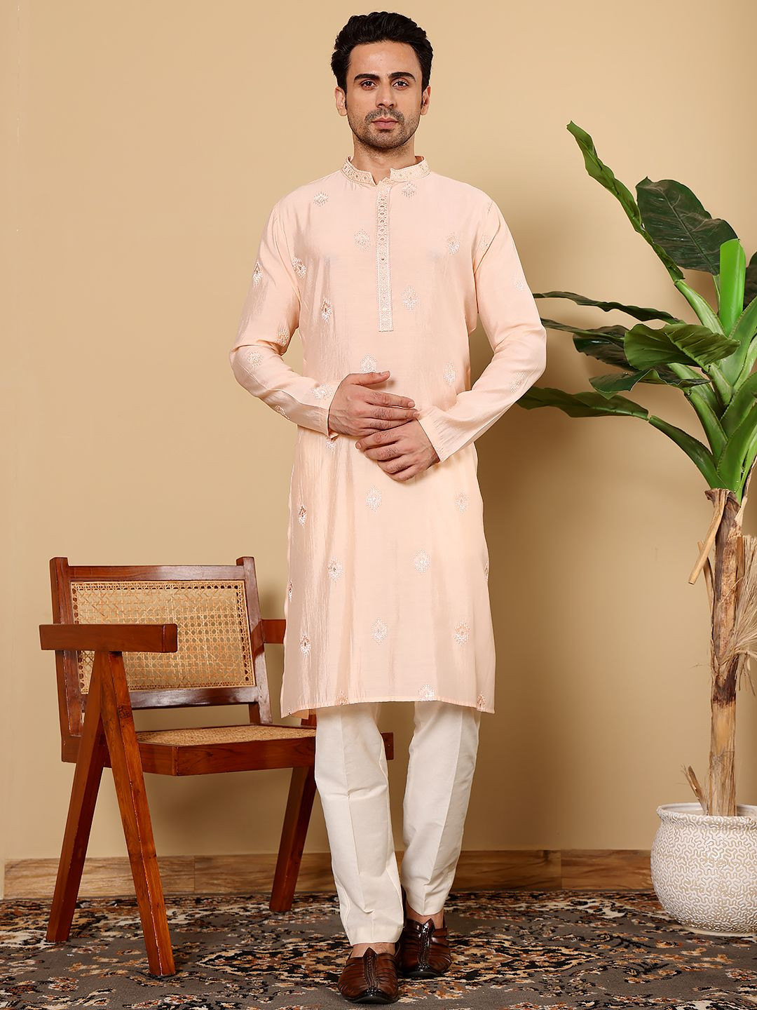 

MULTI SHADES Ethnic Motifs Embroidered Mandarin Collar Sequenned Kurta With Trouser, Cream