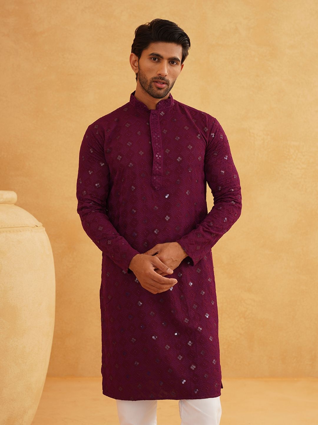 

SOJANYA Geometric Embroidered Sequinned Mandarin Collar Pure Cotton Straight Kurta, Burgundy