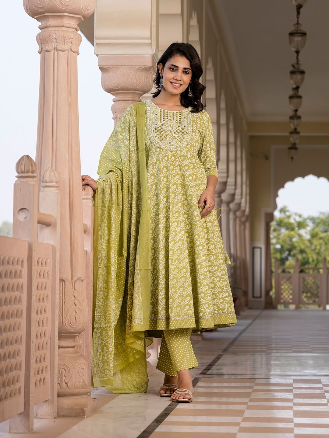 

Jaitpuriya Floral Printed Embellished Pure Cotton Anarkali Kurta With Trouser & Dupatta, Green