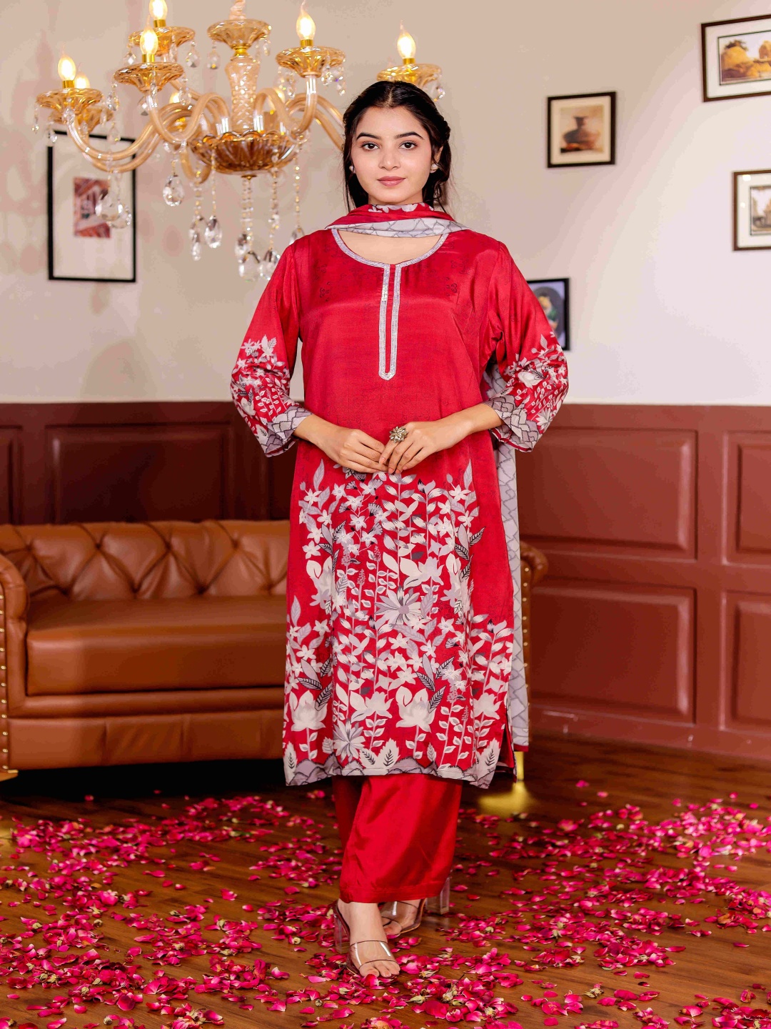 

Chandbaali Floral Printed Straight Pure Cotton Kurta with Pyjamas And Dupatta, Red