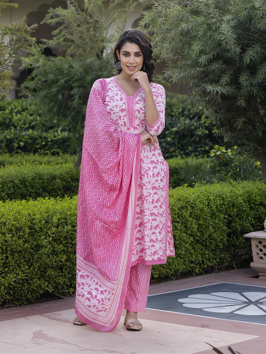 

Jaitpuriya Floral Printed Mirror Work Pure Cotton Anarkali Kurta With Trouser & Dupatta, Pink