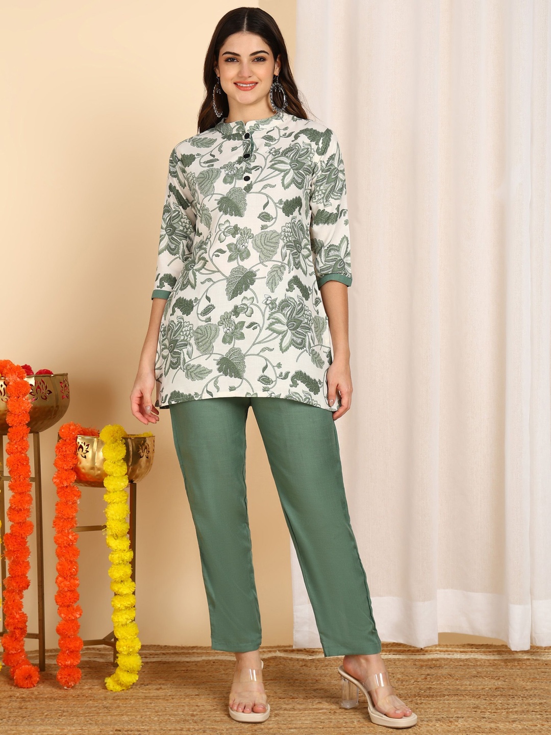 

HIVA TRENDZ Printed Mandarin Collar Three-Quarter Sleeves Top With Trouser, Green