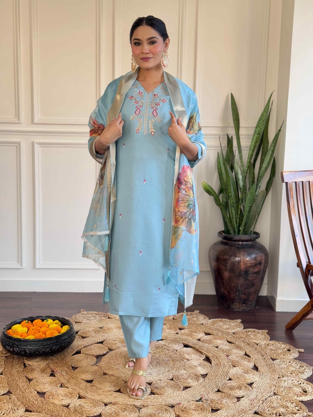 

HERE&NOW Floral Embroidered V-Neck Chanderi Silk Straight Kurta With Trouser & Dupatta, Blue