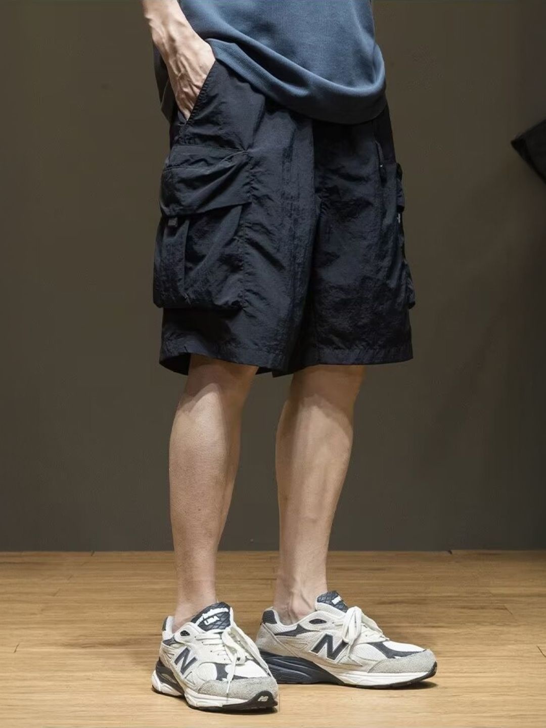 

StyleCast Men Loose Fit Mid-Rise Shorts, Black