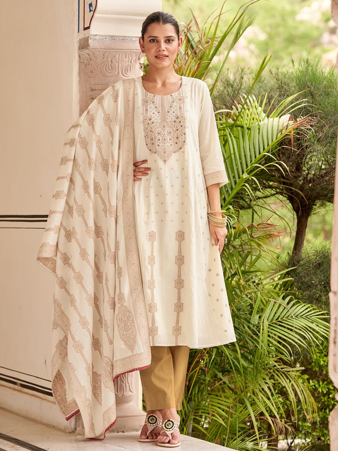 

DRESOUL Women Pure Cotton Jacquard Anarkali Kurta with Pyjamas & Dupatta, White