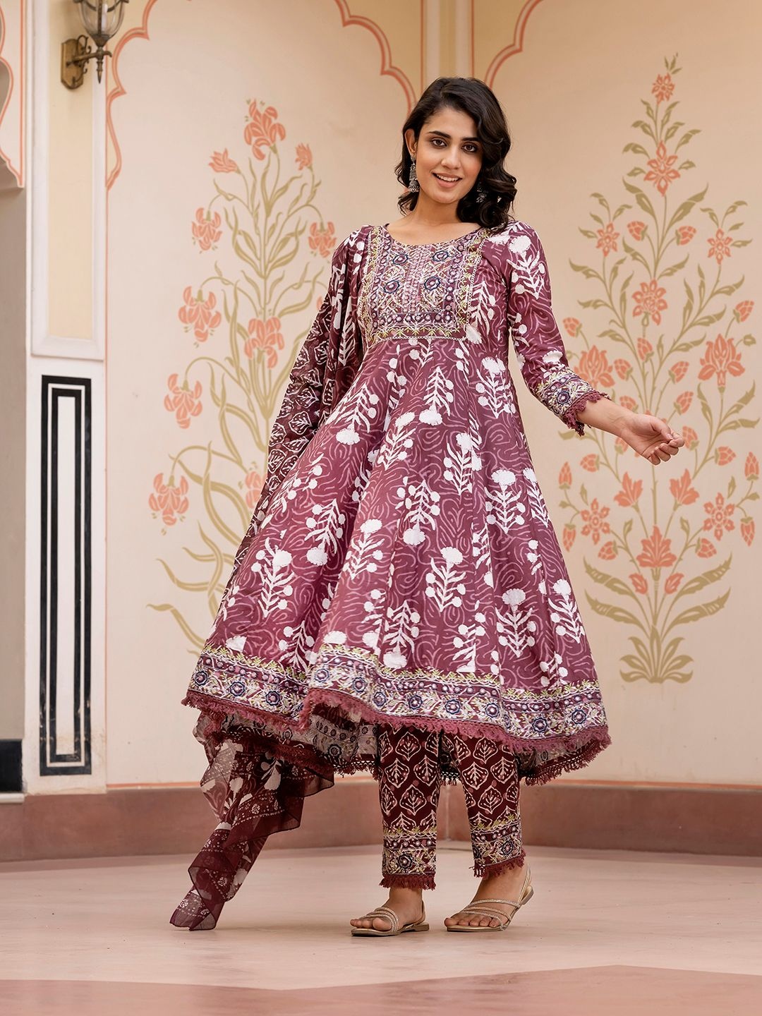 

Jaitpuriya Floral Printed Panelled Pure Cotton Anarkali Kurta With Trousers & Dupatta, Brown