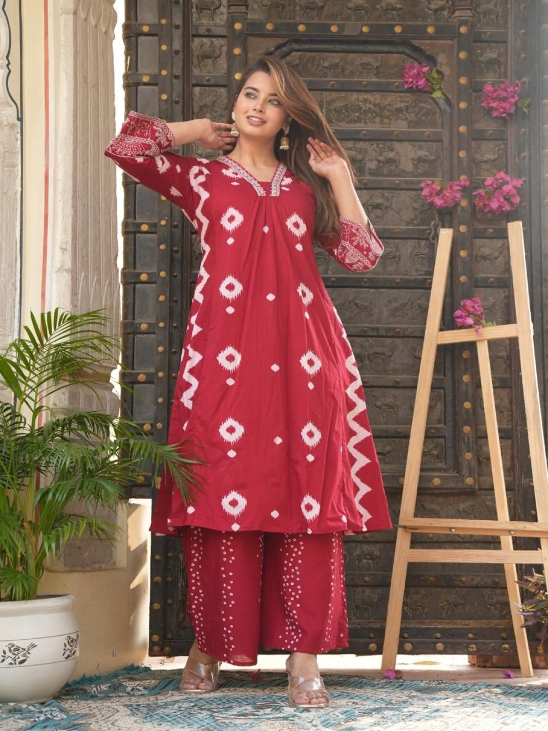 

QBO FASHION Bandhani Printed V-Neck A-Line Kurta With Palazzo, Pink