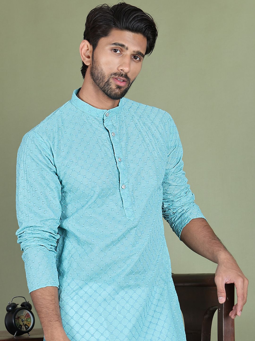 

Jompers Chikankari Embroidered Mandarin Collar Pure Cotton Straight Kurta With Pyjama, Blue