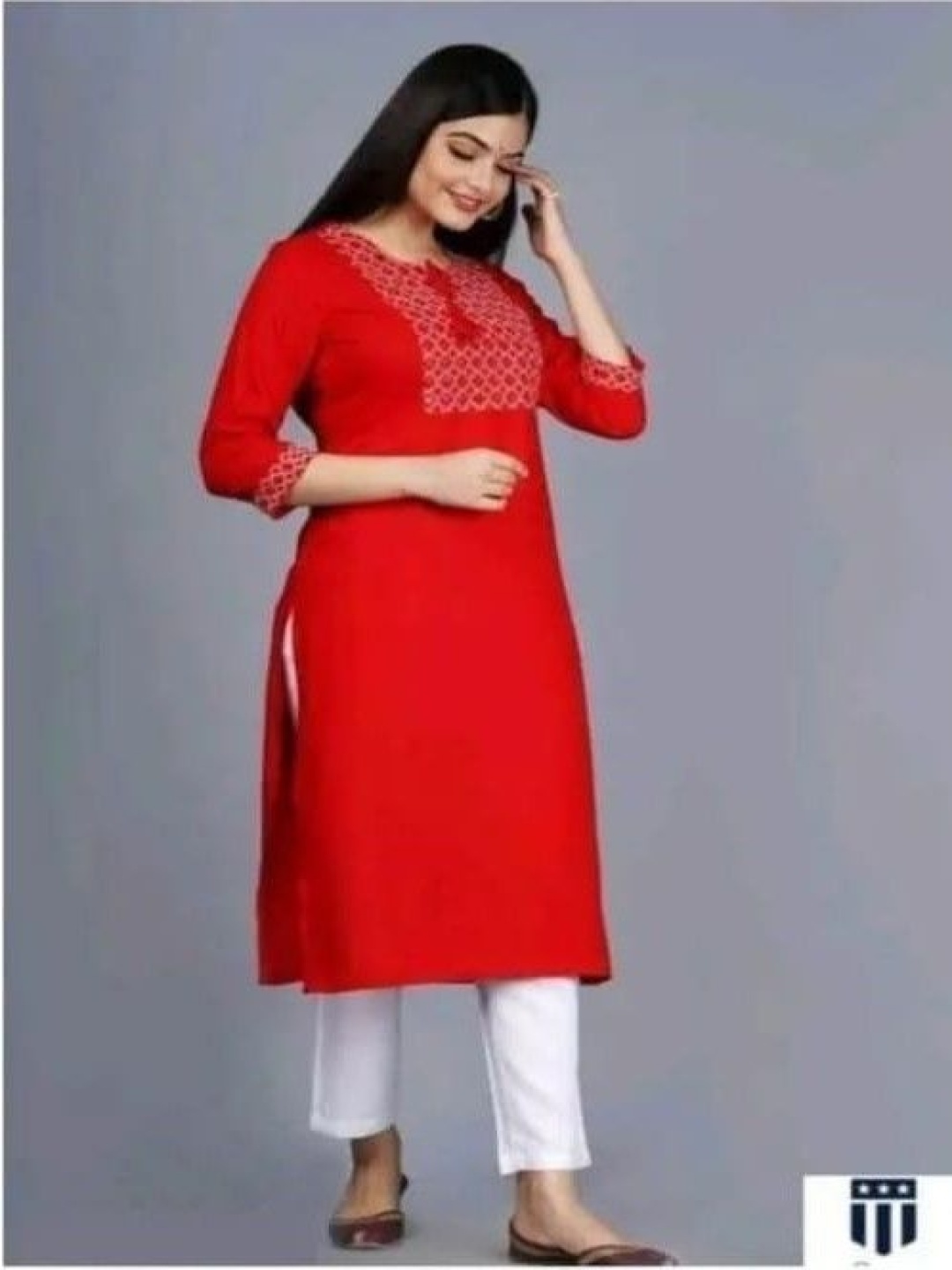 

Kraniky Apparels Thread Work Keyhole Neck Straigt Kurta, Red