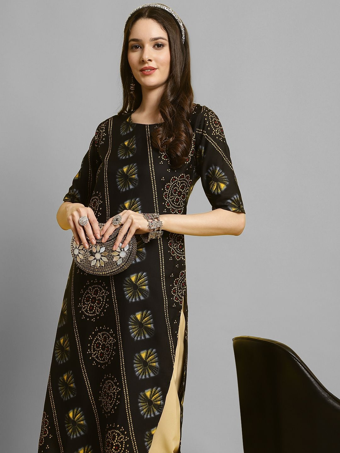 

7Threads Ethnic Motifs Printed Round Neck Straight Kurta With Trouser, Black