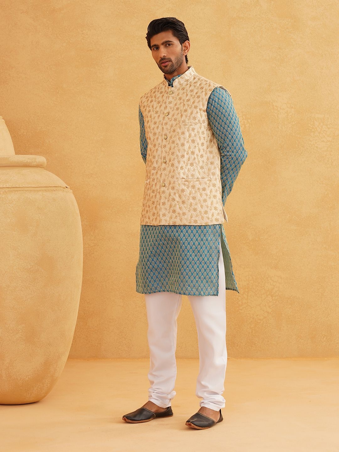 

SOJANYA Ethnic Motifs Woven design Band Collar Kurta With Churidar And Nehru Jacket, Teal
