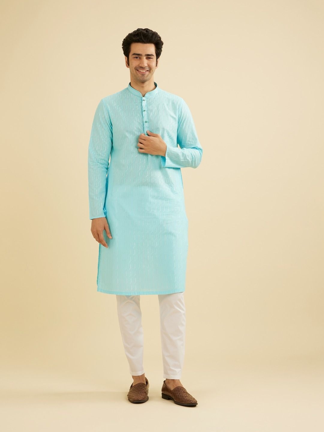 

Manyavar Men Geometric Woven Designs Mandarin Collar Pure Cotton Kurta With Pyjamas, Blue