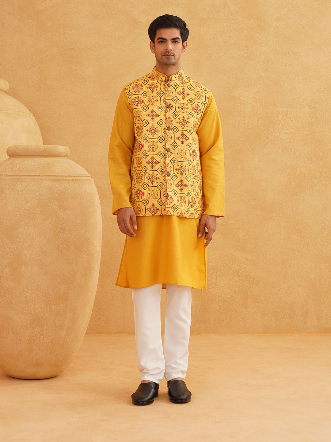 

SOJANYA Band Collar Straight Kurta With Churidar And Nehru Jacket, Yellow