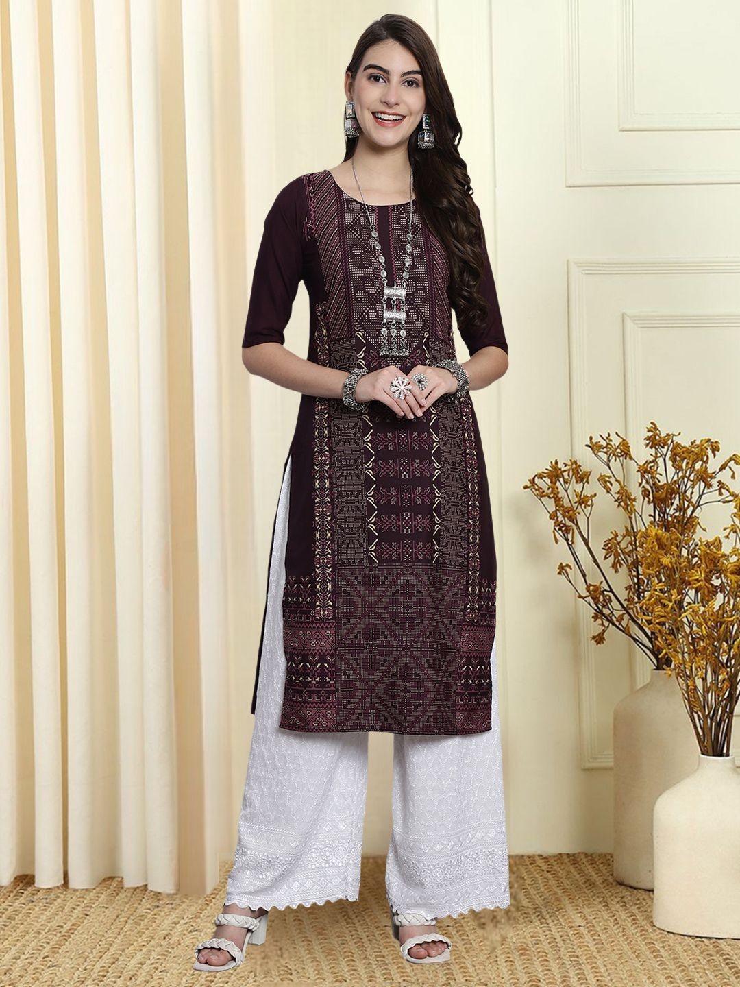 

7Threads Ethnic Motifs Printed Round Neck Straight Kurta, Purple