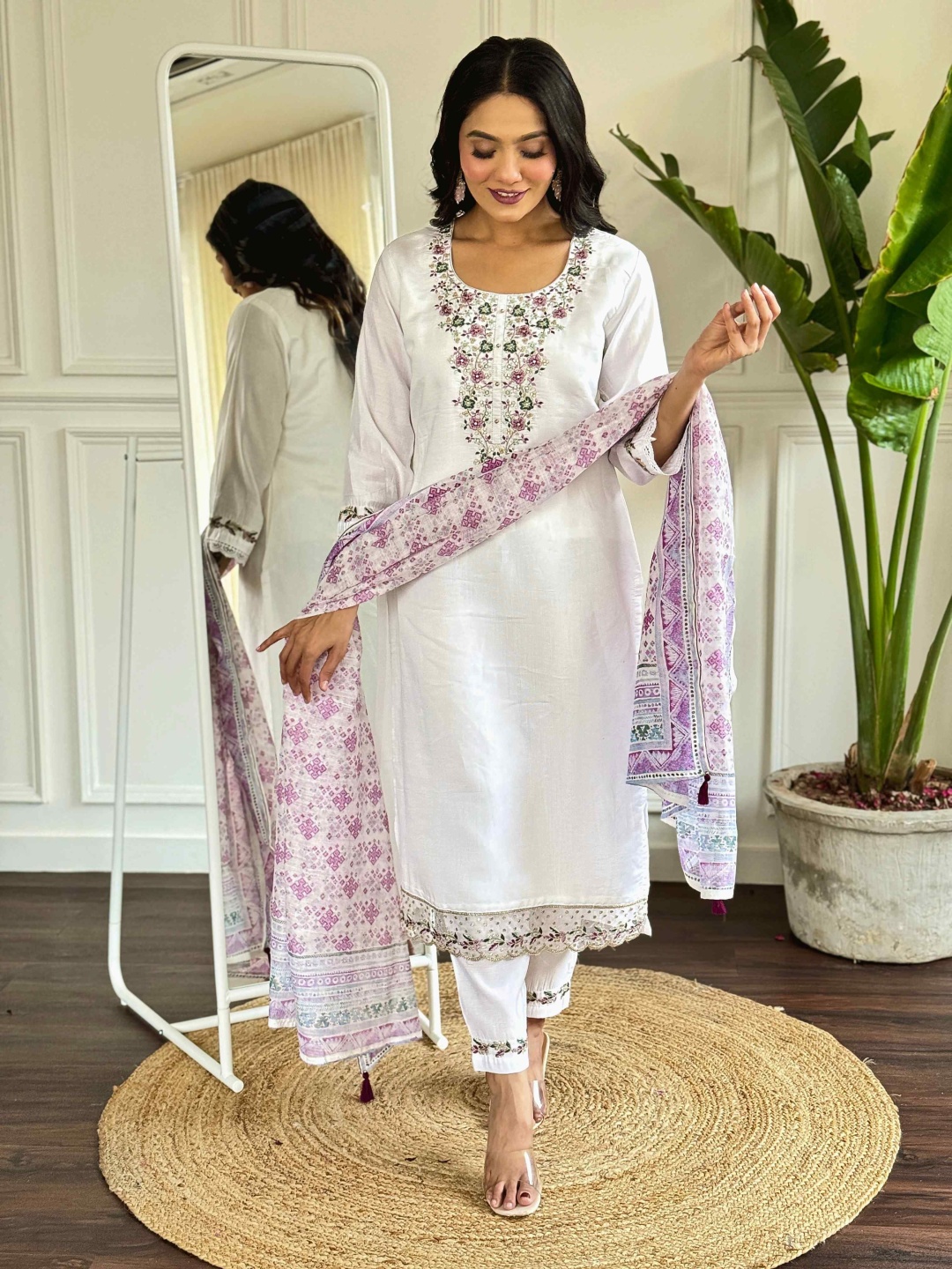 

HERE&NOW Floral Embroidered Chanderi Silk Straight Kurta With Trousers And Dupatta, White