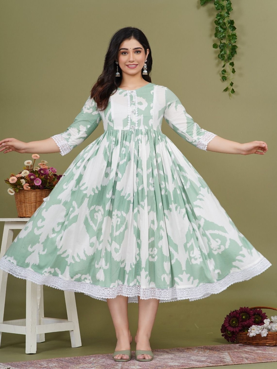 

Pristyle Ethnic Motifs Gotta Patti Maternity Anarkali Kurta, Green