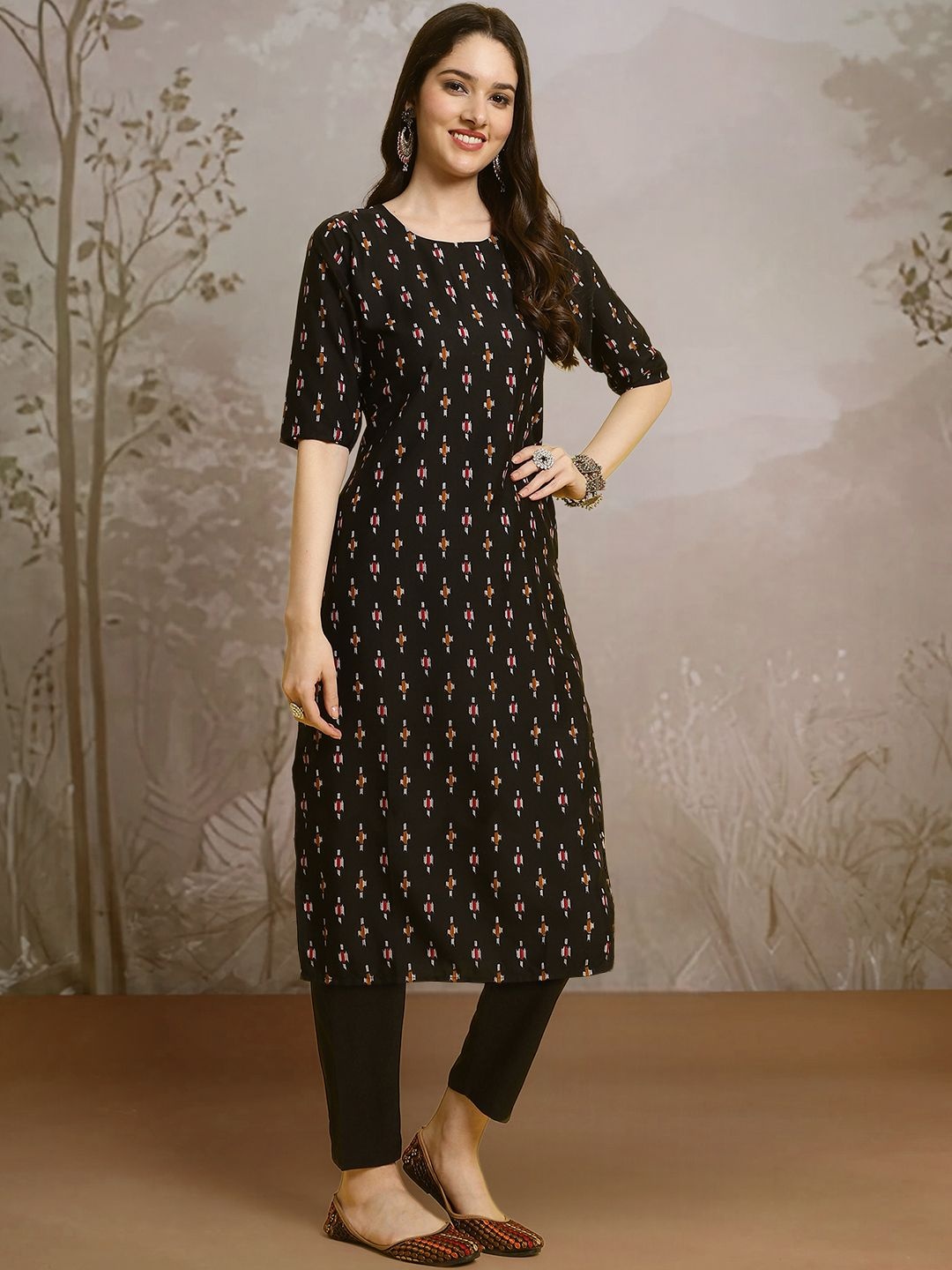 

7Threads Ethnic Motifs Printed Round Neck Straight Kurta With Trouser, Black