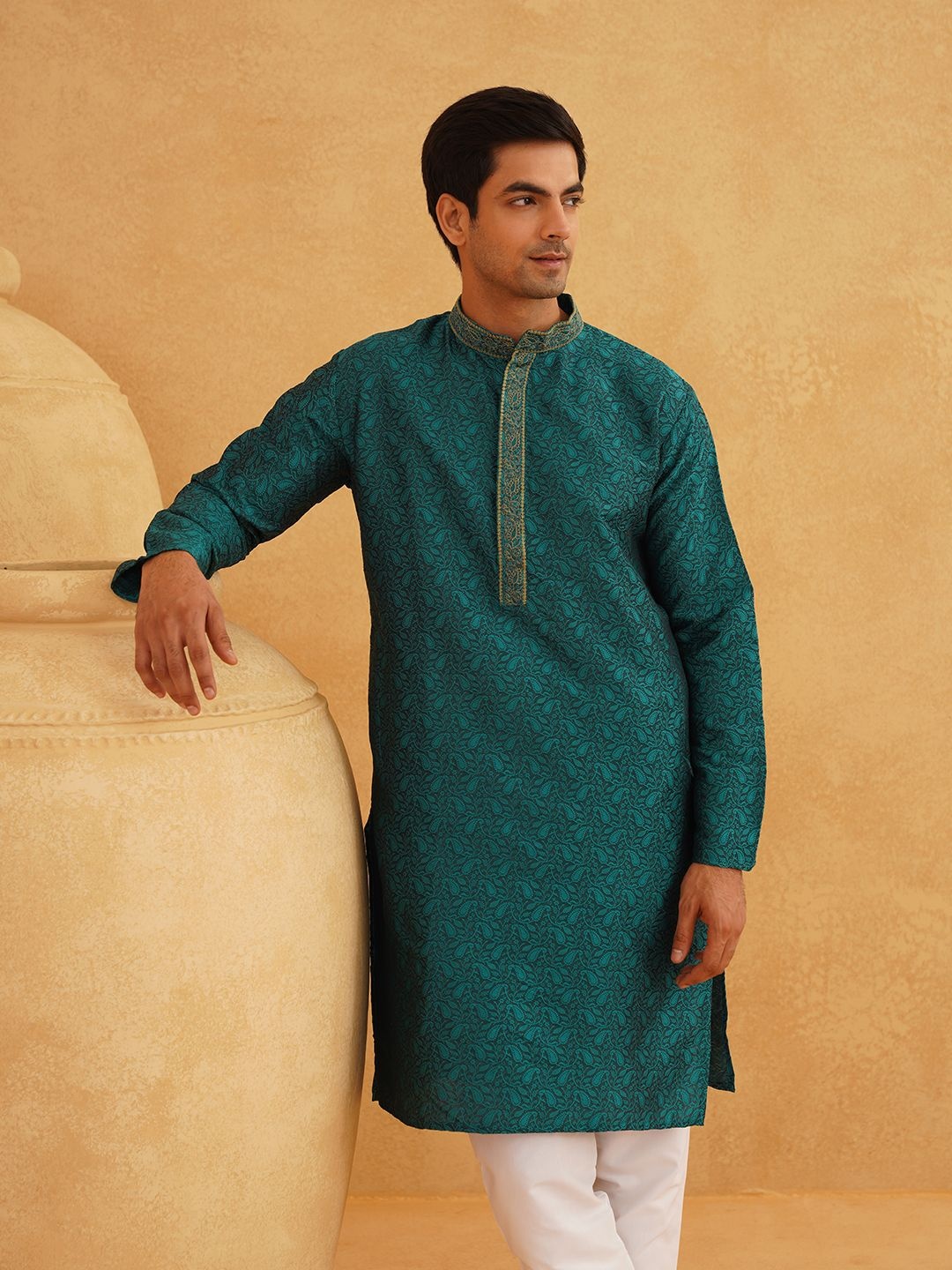 

SOJANYA Paisley Woven Design Mandarin Collar Straight Kurta, Teal