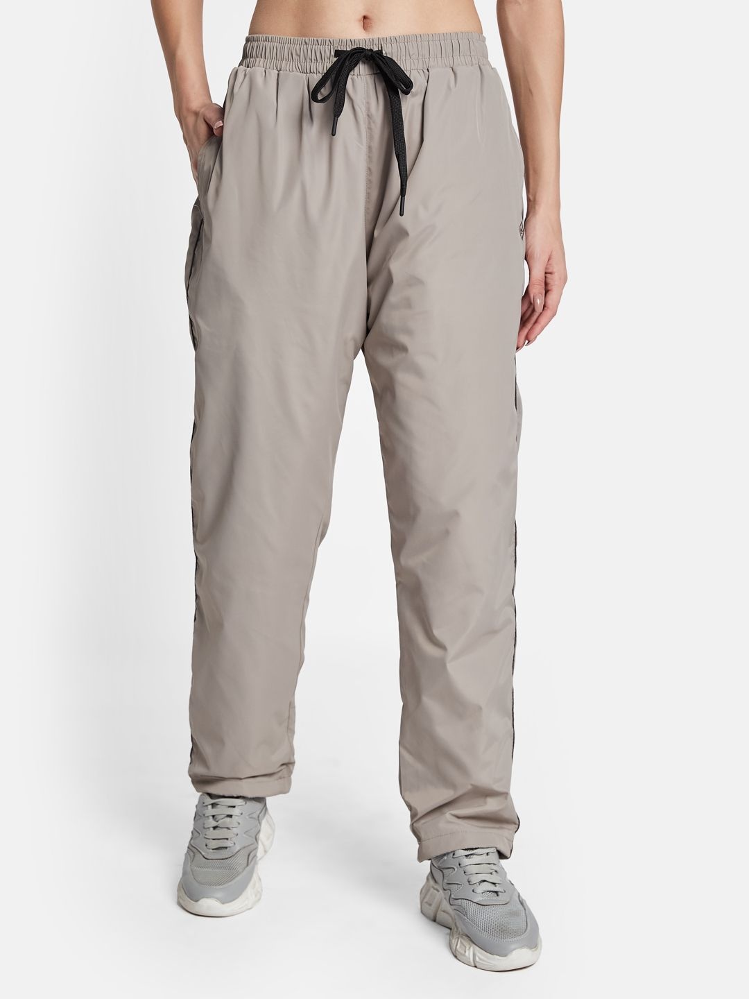 

METTLE Women Regular Fit Cotton Track Pants, Grey