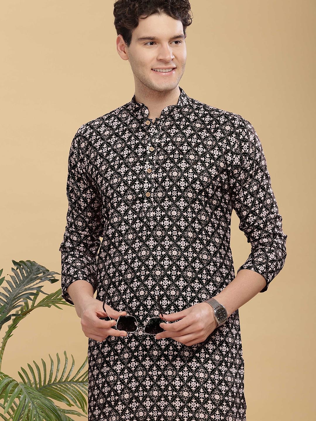 

Anouk Black Ethnic Motifs Printed Mandarin Collar Cotton Straight Kurta