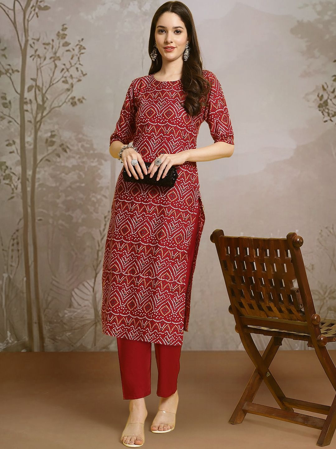 

7Threads Bandhani Printed Round Neck Straight Kurta With Trouser, Maroon