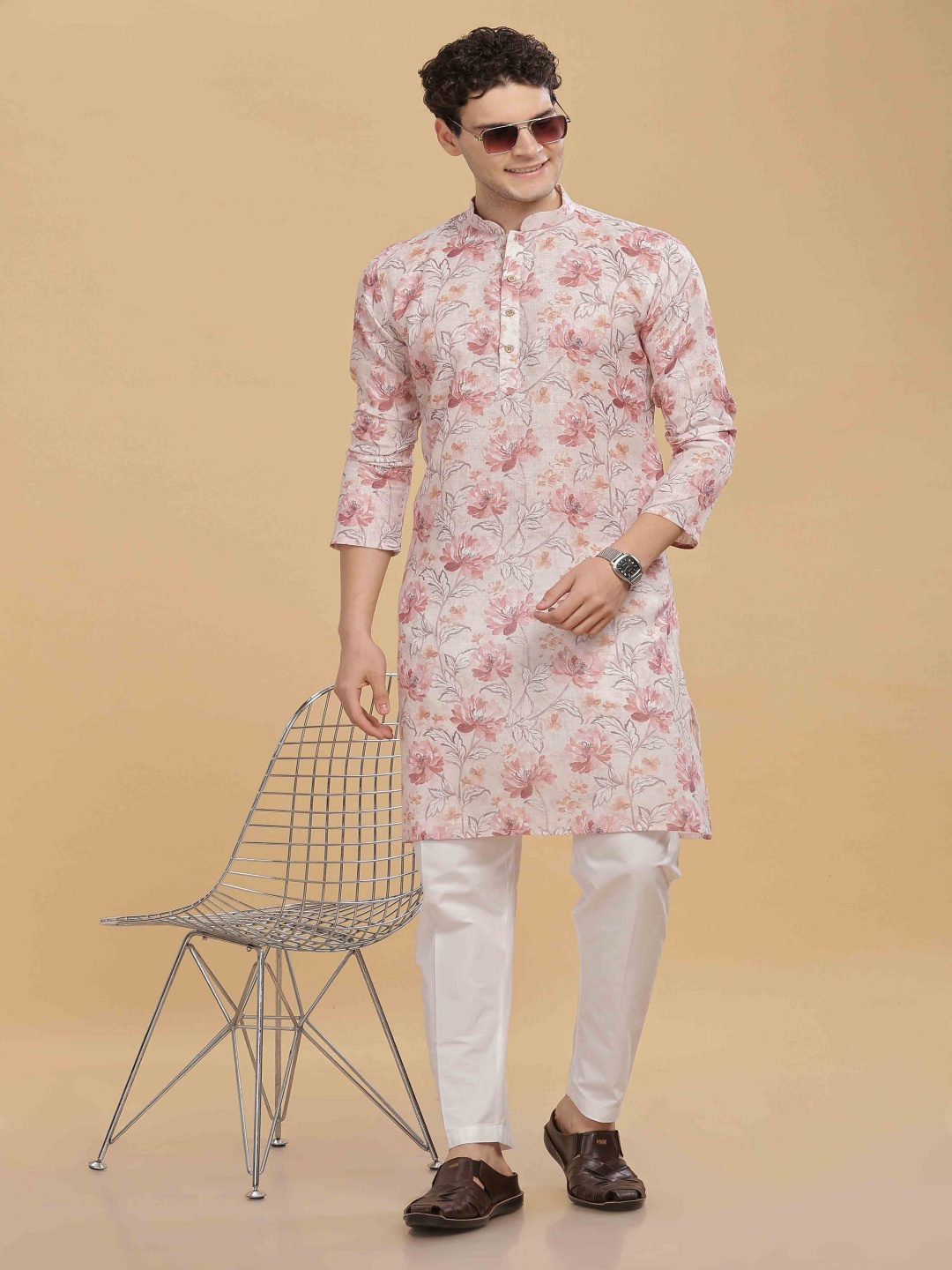 

Anouk Pink Floral Printed Mandarin Collar Cotton Straight Kurta, Beige